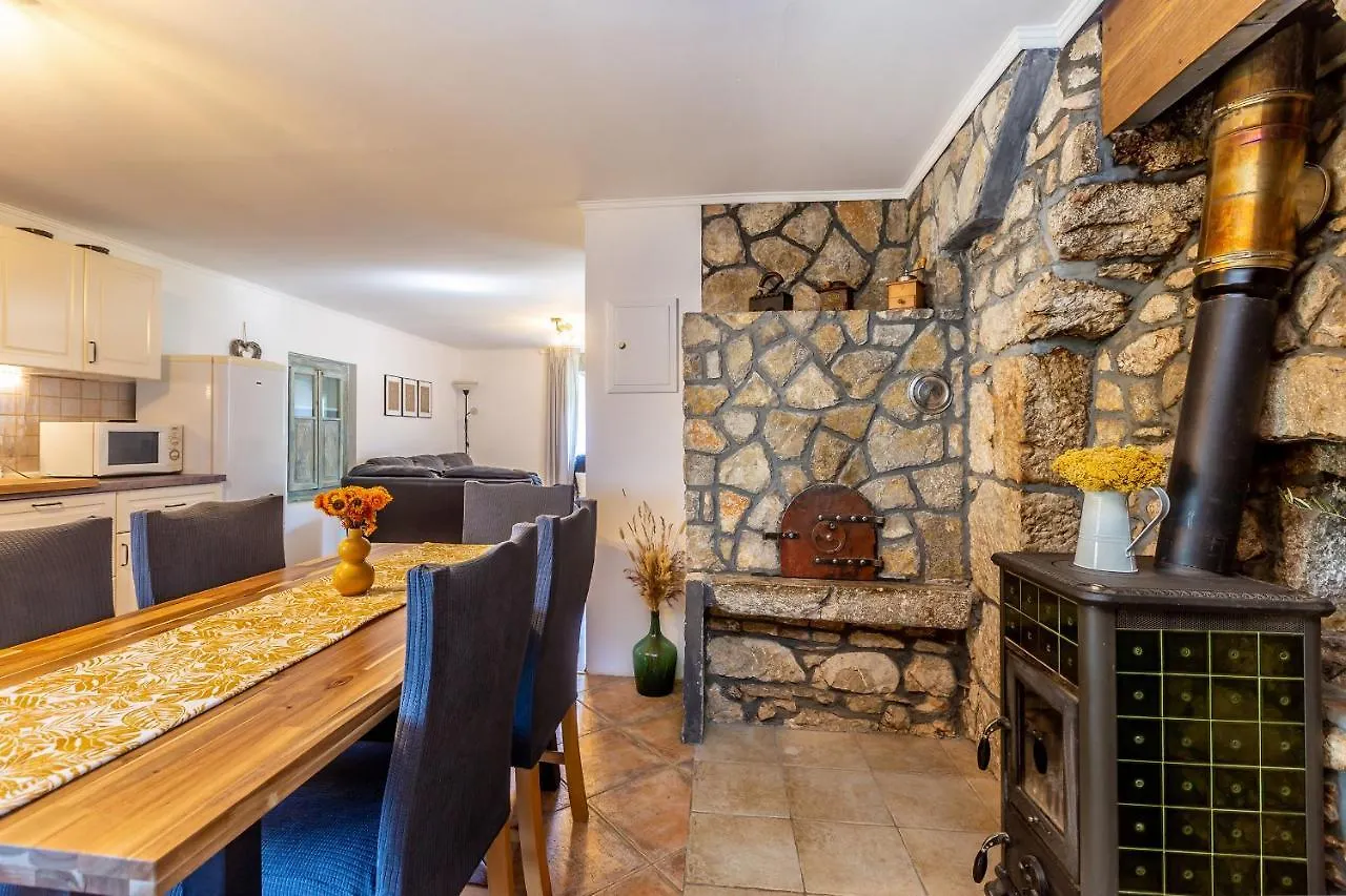 Holiday House Jele Vikendica Vrh (Krk)